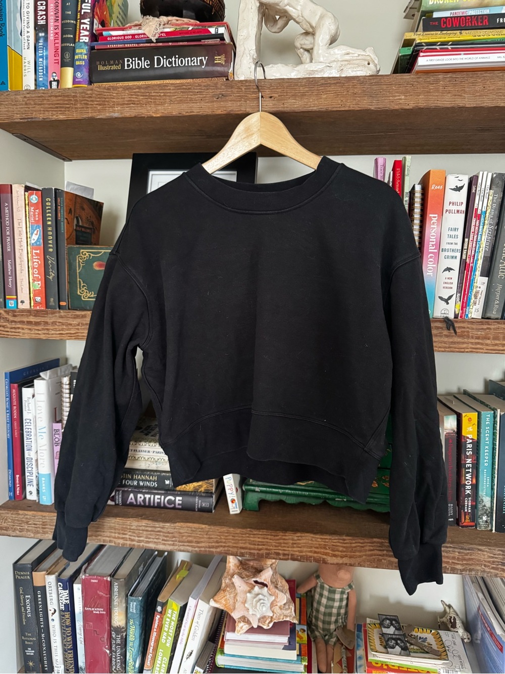 lululemon athletica Black Cropped Crew Sweatshirt
